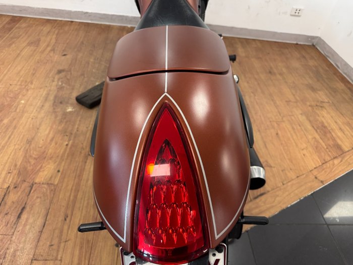 2011 Victory HAMMER BROWN