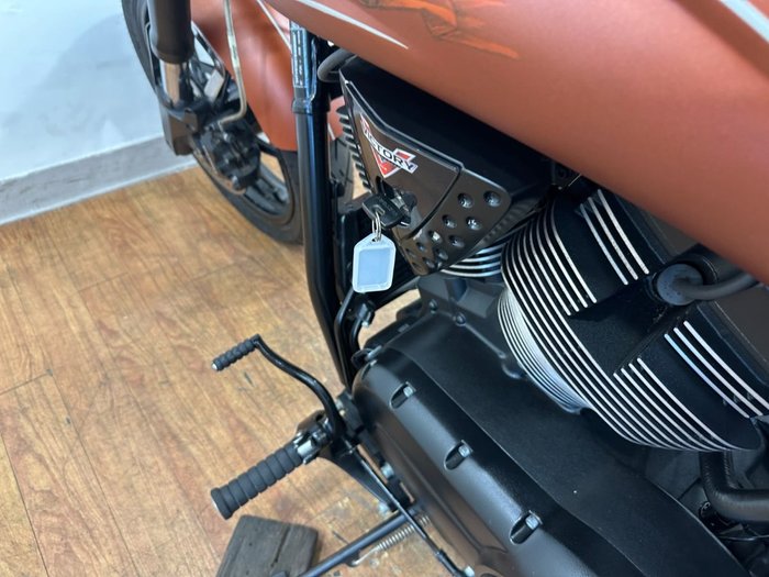 2011 Victory HAMMER BROWN