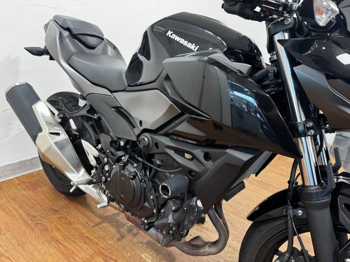 2024 Kawasaki Z500 Black