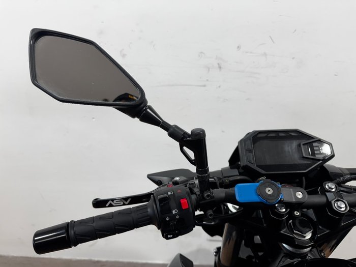 2024 Kawasaki Z500 Black