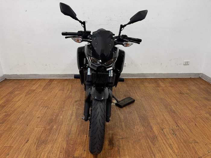 2024 Kawasaki Z500 Black