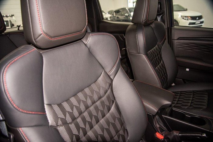 2025 Isuzu D-MAX X-TERRAIN