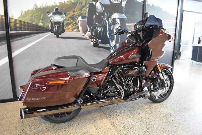 2024 HARLEY-DAVIDSON FLTRXSTSE CVO RD GLIDE ST 121 BRONZE ARMOR