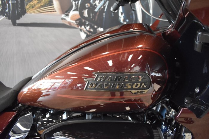 2024 HARLEY-DAVIDSON FLTRXSTSE CVO RD GLIDE ST 121 BRONZE ARMOR