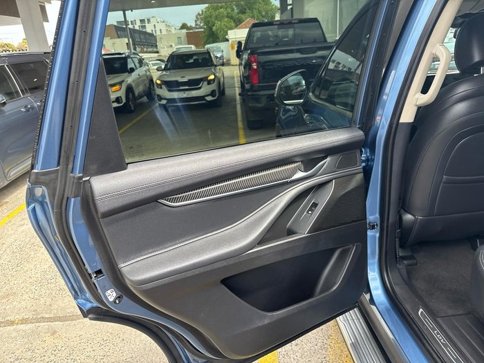 2022 LDV D90 Executive