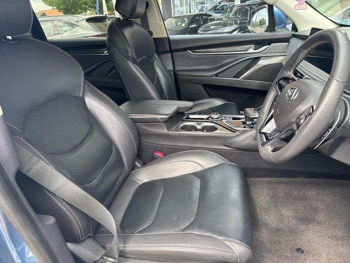 2022 LDV D90 Executive