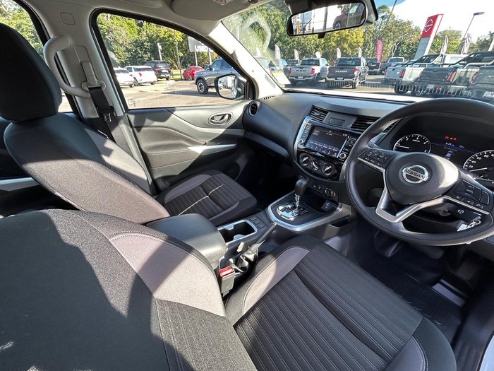 2024 Nissan Navara SL