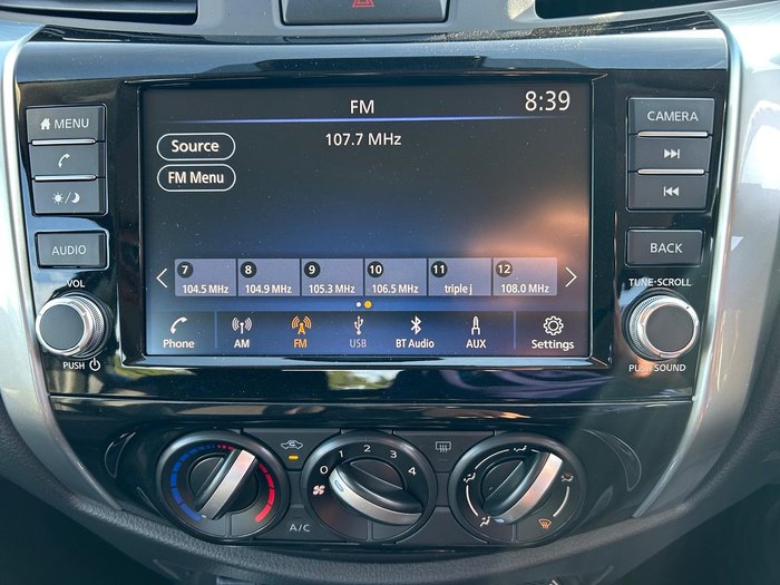 2024 Nissan Navara SL