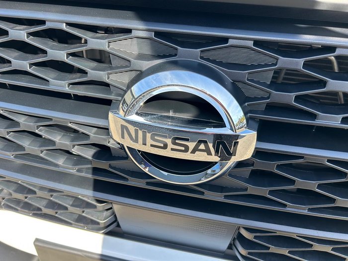 2024 Nissan Navara SL