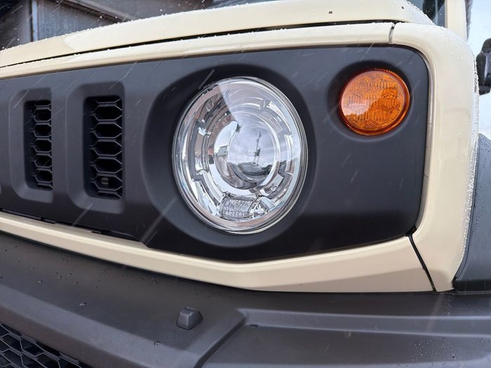 2023 Suzuki Jimny
