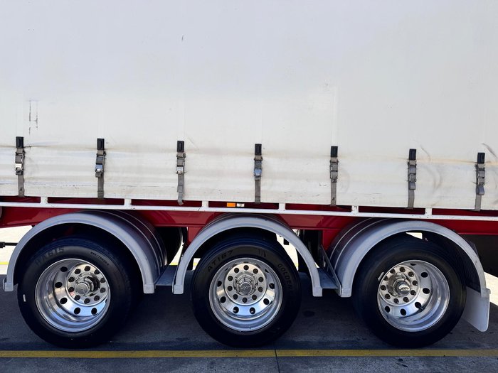 2018 Maxitrans St3 22 Pallet Sd Curtain Sider (2840Mm Side)