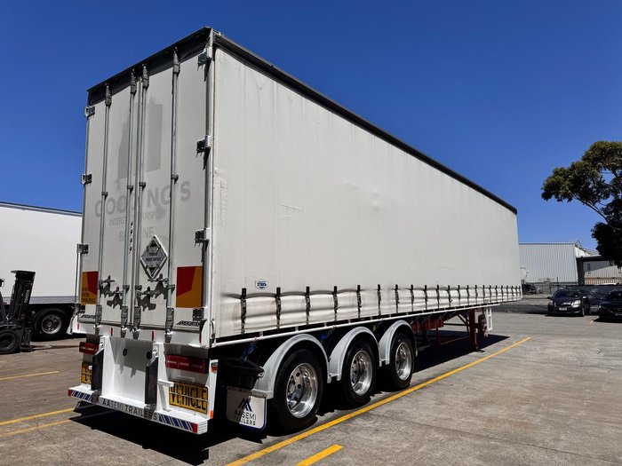 2018 Maxitrans St3 22 Pallet Sd Curtain Sider (2840Mm Side)