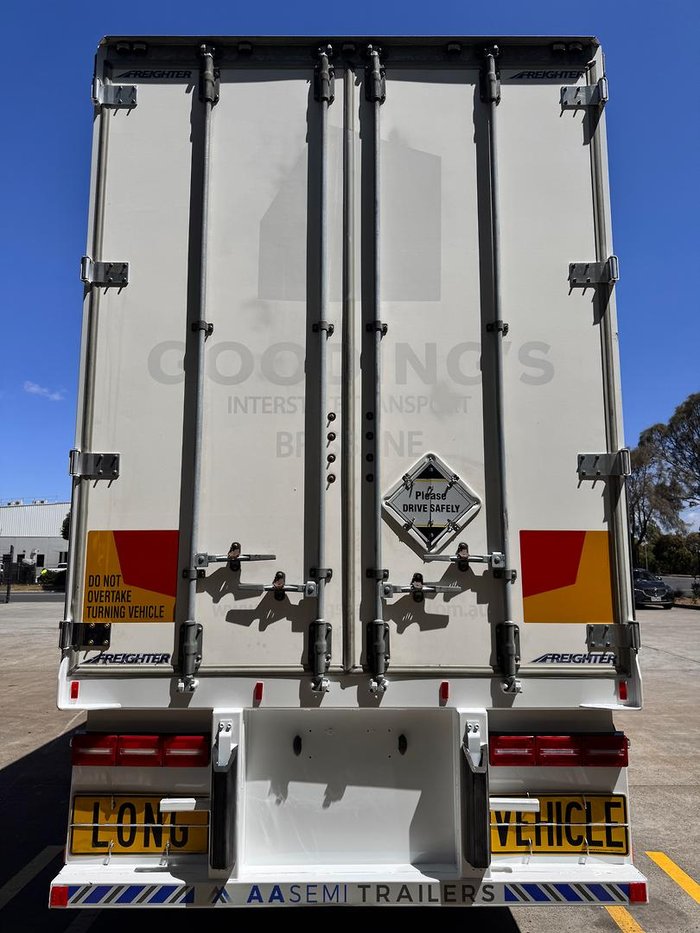 2018 Maxitrans St3 22 Pallet Sd Curtain Sider (2840Mm Side)