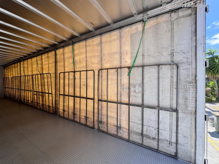 2018 Maxitrans St3 22 Pallet Sd Curtain Sider (2840Mm Side)