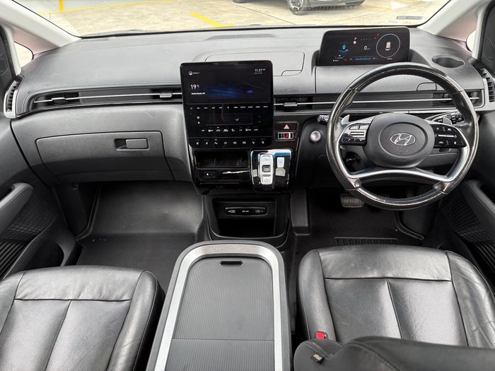 2021 Hyundai STARIA Highlander