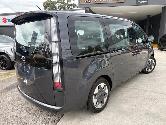 2021 Hyundai STARIA Highlander