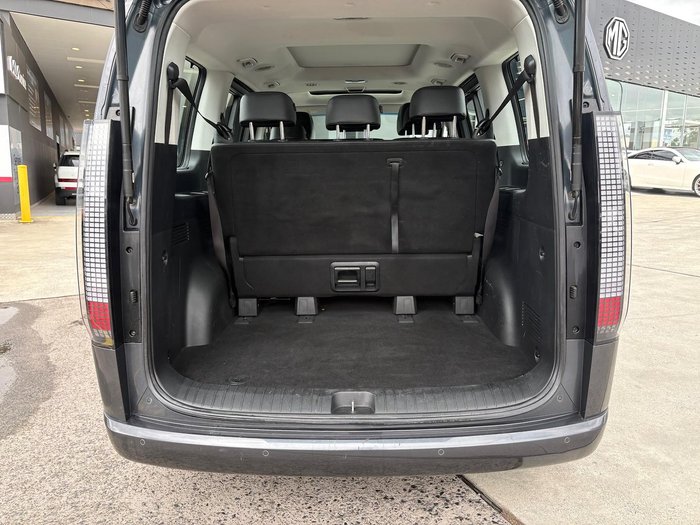 2021 Hyundai STARIA Highlander