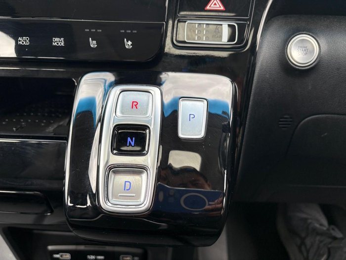 2021 Hyundai STARIA Highlander