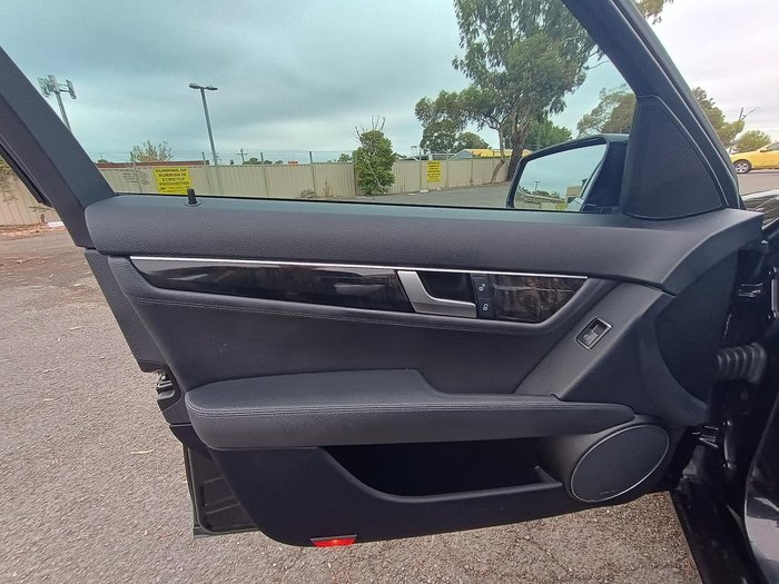 2012 Mercedes-Benz C-Class C250 BlueEFFICIENCY Avantgarde W204 MY12 Black