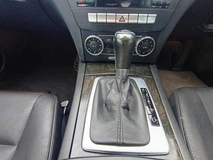 2012 Mercedes-Benz C-Class C250 BlueEFFICIENCY Avantgarde W204 MY12 Black