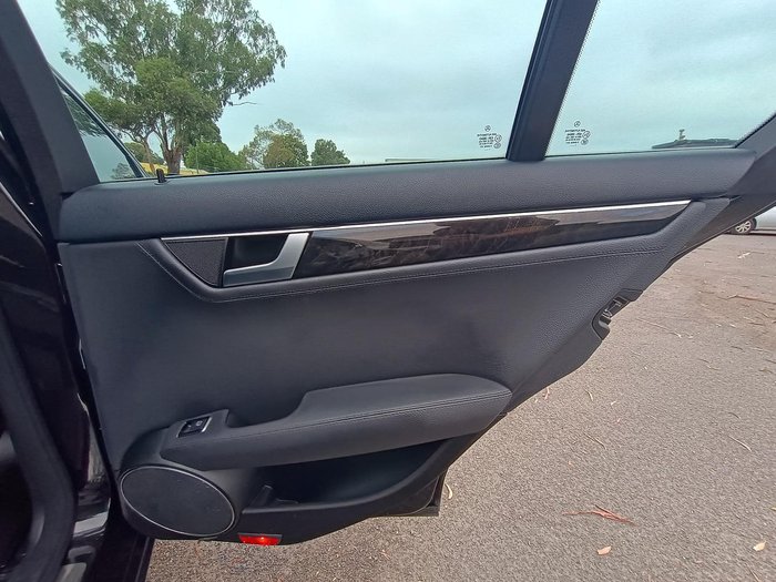 2012 Mercedes-Benz C-Class C250 BlueEFFICIENCY Avantgarde W204 MY12 Black