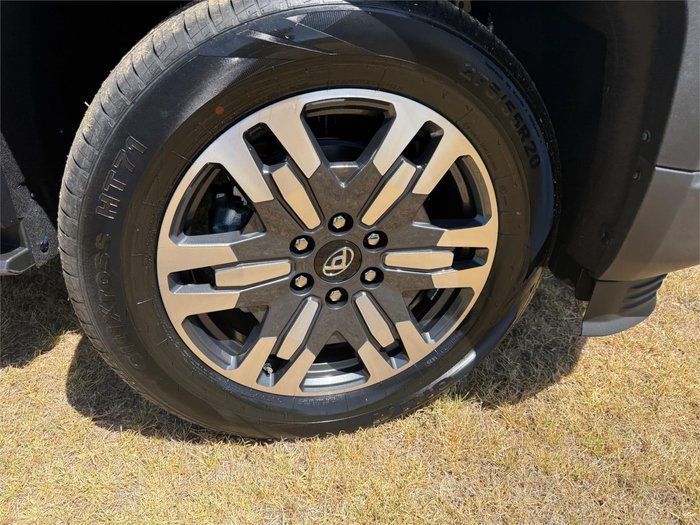 2025 LDV TERRON 9 EVOLVE