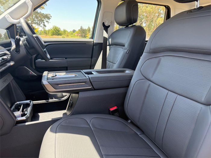 2025 LDV TERRON 9 EVOLVE