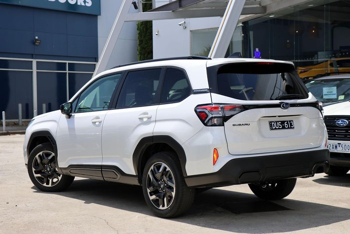 2025 Subaru Forester Touring S6 MY26 AWD Crystal White