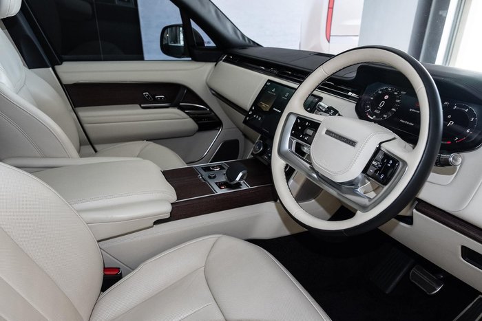 2022 Land Rover Range Rover P530 Autobiography
