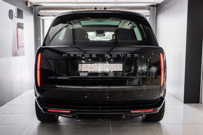 2022 Land Rover Range Rover P530 Autobiography