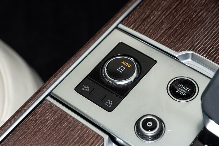 2022 Land Rover Range Rover P530 Autobiography