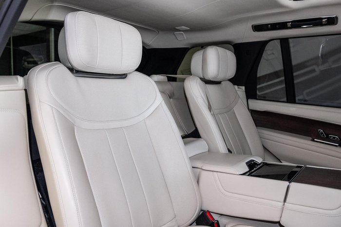 2022 Land Rover Range Rover P530 Autobiography