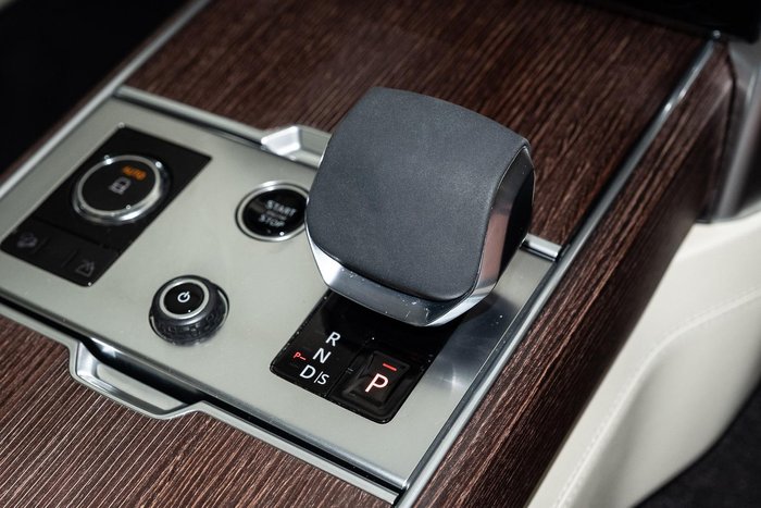 2022 Land Rover Range Rover P530 Autobiography