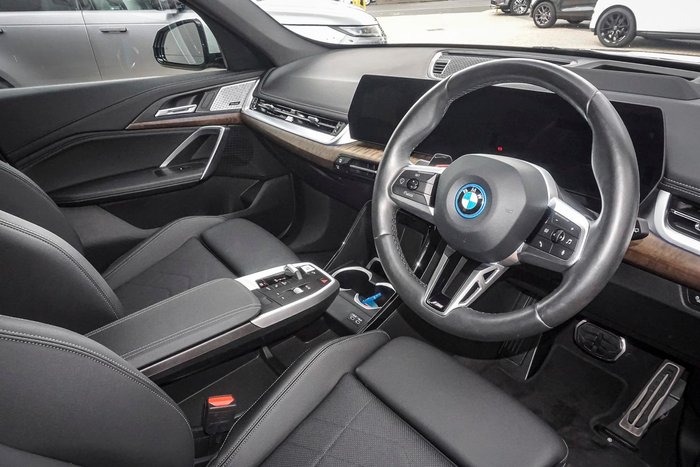 2023 BMW iX1 xDrive30 M Sport