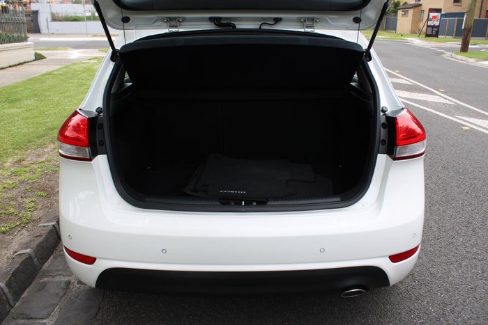 2017 Kia Cerato S YD MY18 Clear White