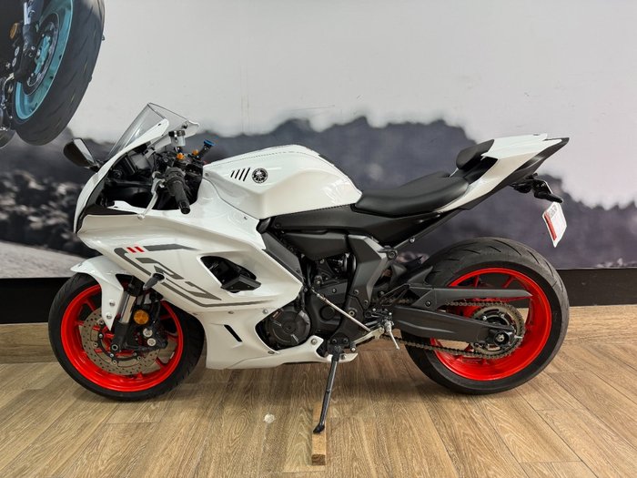 2023 Yamaha YZF-R7LA WHITE