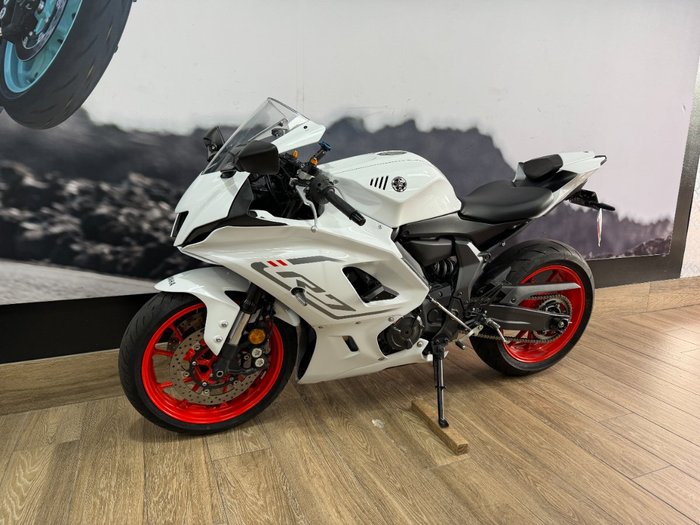 2023 Yamaha YZF-R7LA WHITE