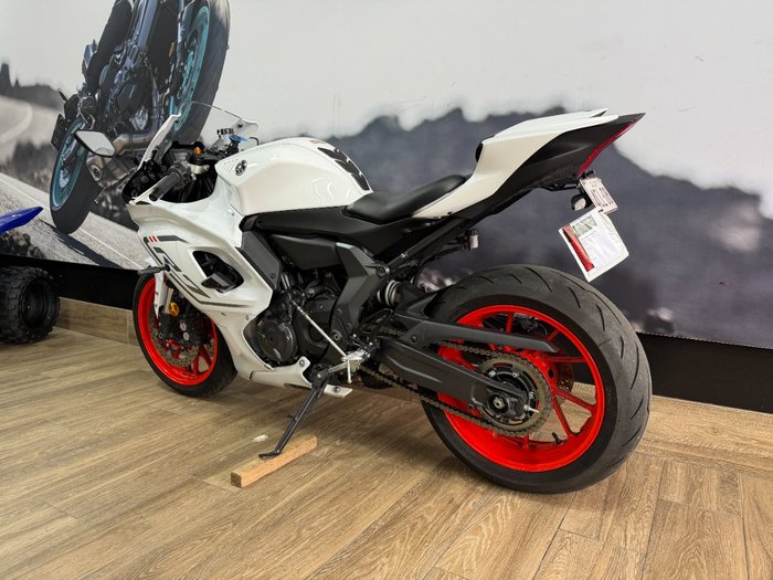2023 Yamaha YZF-R7LA WHITE
