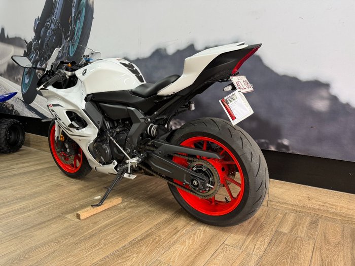 2023 Yamaha YZF-R7LA WHITE