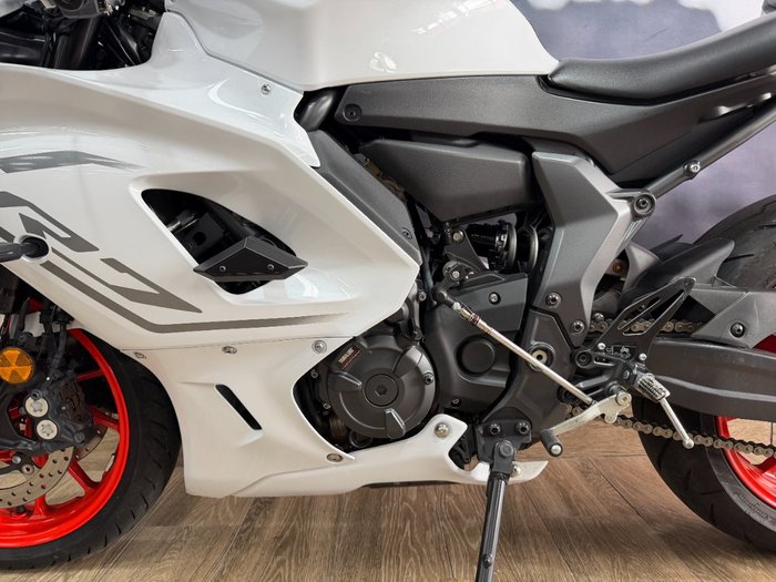 2023 Yamaha YZF-R7LA WHITE