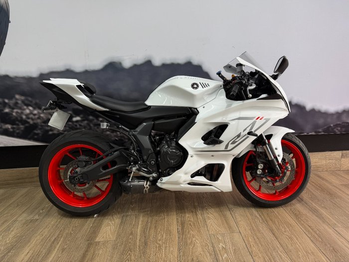 2023 Yamaha YZF-R7LA WHITE