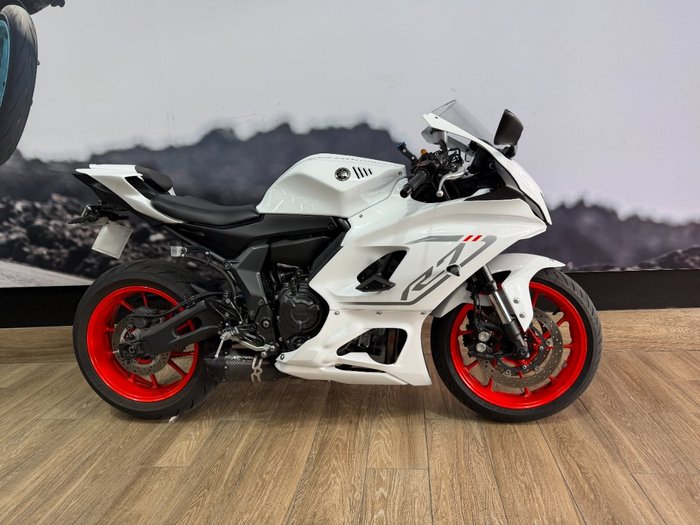 2023 Yamaha YZF-R7LA WHITE