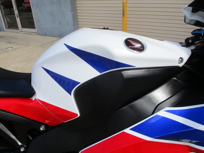 2015 Honda CBR1000RR (FIREBLADE) WHITE