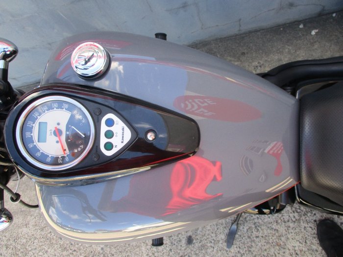 2019 Kawasaki VULCAN 900 (VN900) CUSTOM BLACK