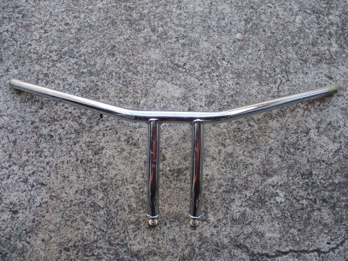 2019 Kawasaki VULCAN 900 (VN900) CUSTOM BLACK