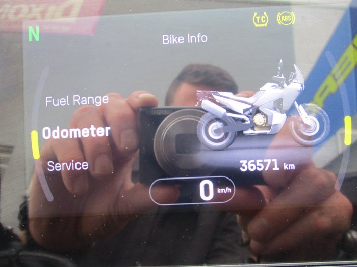 2022 HUSQVARNA NORDEN 901 BLUE