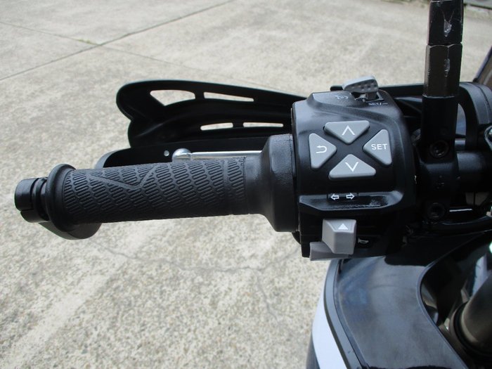 2022 HUSQVARNA NORDEN 901 BLUE