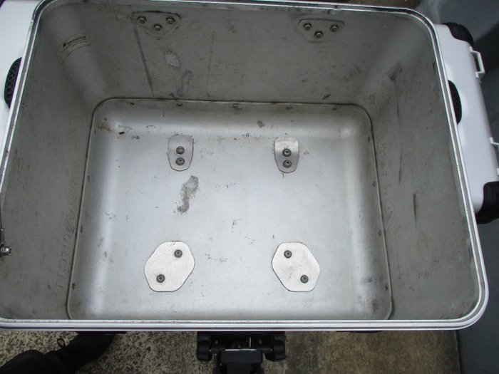 2022 HUSQVARNA NORDEN 901 BLUE