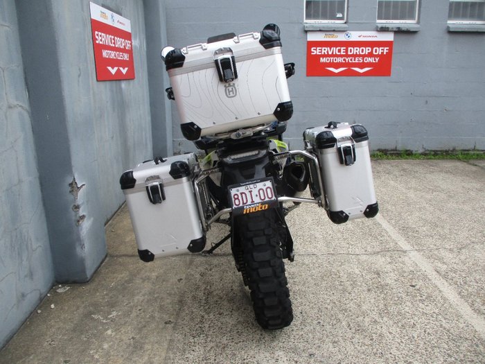 2022 HUSQVARNA NORDEN 901 BLUE