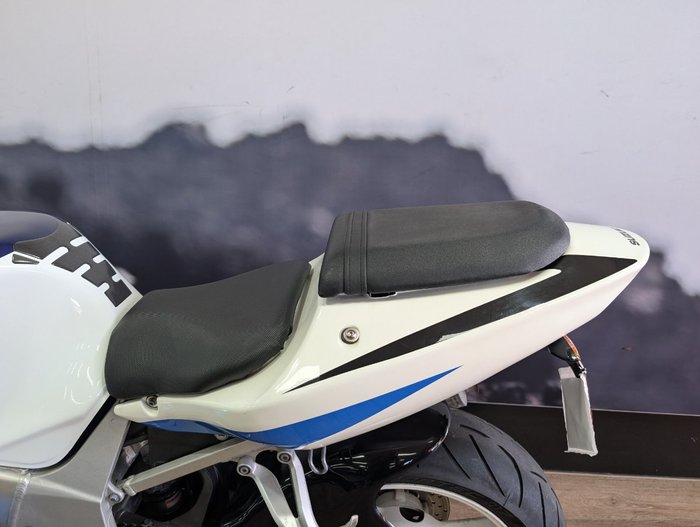 2001 Suzuki GSX-R600 BLUE